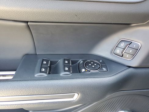 Used 2023 Ford Expedition Limited image 29