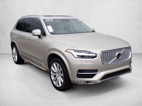Used 2016 Volvo XC90 T6 Inscription w/ Vision Package AWD/4WD image 6