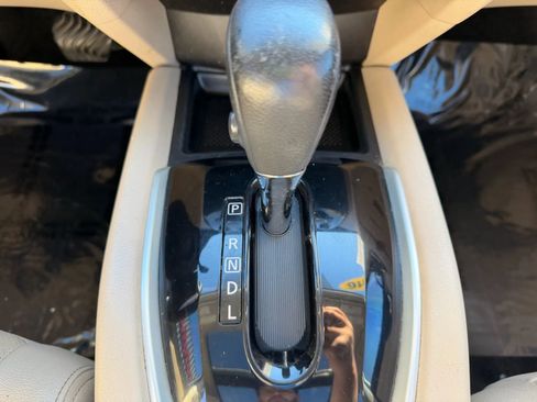 Used 2016 Nissan Rogue SL w/ SL Premium Package image 16