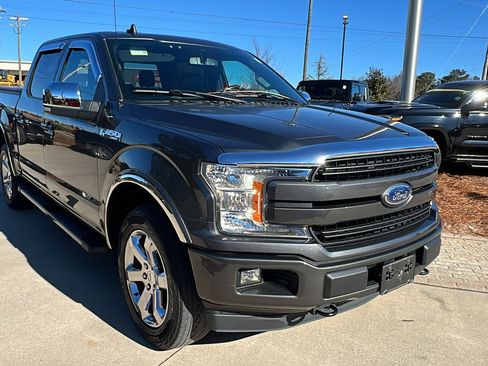 Used 2020 Ford F150 Lariat image 5