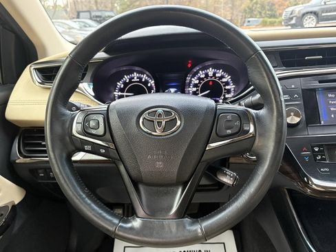 Used 2014 Toyota Avalon XLE image 26