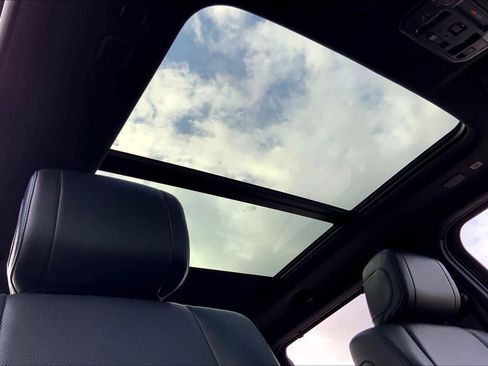 Used 2023 Toyota Tundra Platinum image 14