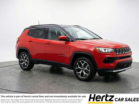 Used 2025 Jeep Compass Limited image 1