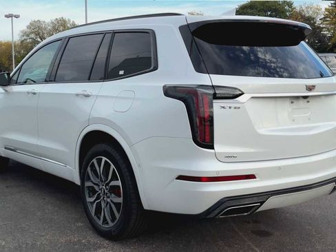 Certified 2023 Cadillac XT6 Sport w/ Technology Package image 4