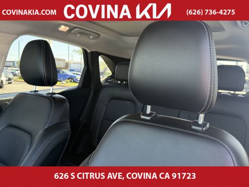 Used 2022 Ford Escape SEL w/ Technology Package image 16