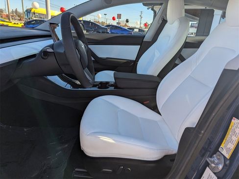 Used 2019 Tesla Model 3 Long Range image 10