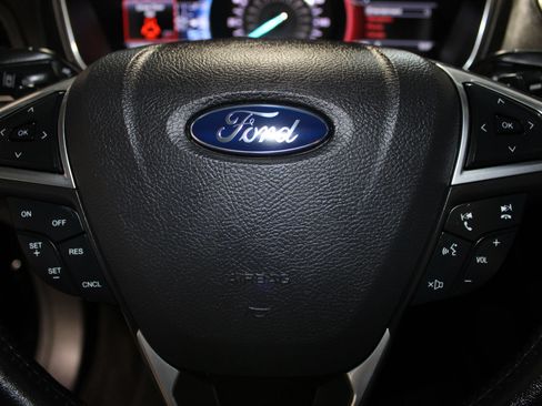 Used 2016 Ford Fusion Titanium FWD image 20