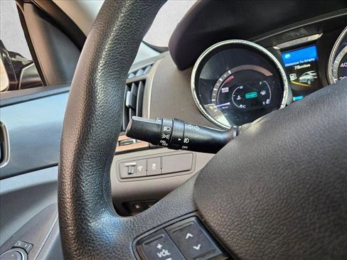 Used 2014 Hyundai Sonata Hybrid image 12