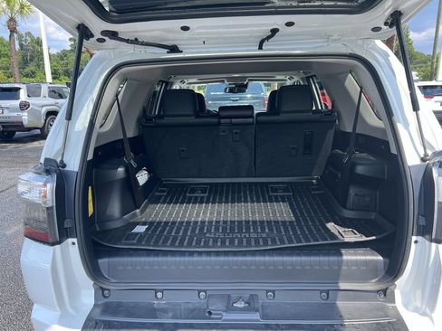 Used 2023 Toyota 4Runner SR5 Premium w/ Moonroof Package AWD/4WD image 33