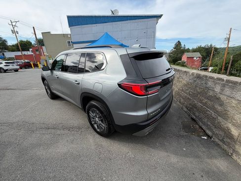 Used 2025 GMC Acadia Elevation AWD/4WD image 3