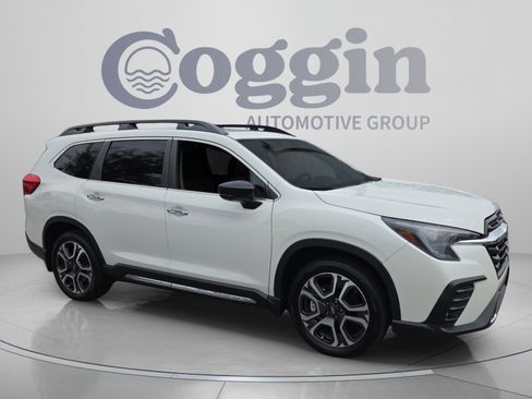 Used 2024 Subaru Ascent Touring AWD/4WD image 7