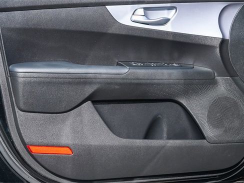 Used 2023 Kia Forte LXS w/ LXS Technology Package image 20