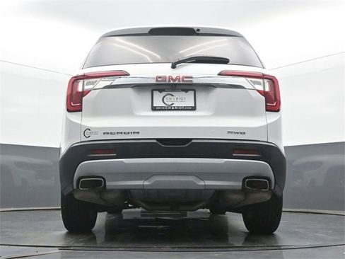 Used 2023 GMC Acadia SLE image 52