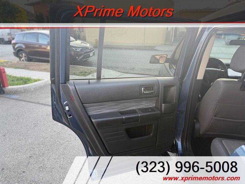 Used 2019 Ford Flex SEL FWD image 26