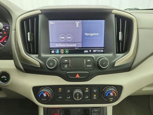 Used 2019 GMC Terrain Denali w/ Advanced Safety Package image 17