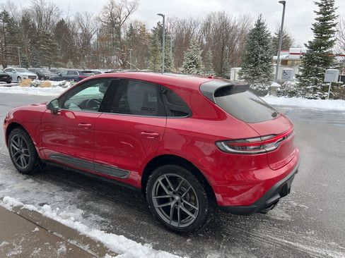 Used 2025 Porsche Macan Turbo image 44