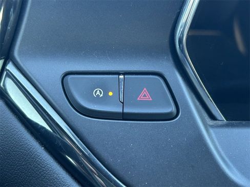 Used 2022 Chevrolet Blazer RS w/ Enhanced Convenience Package image 38