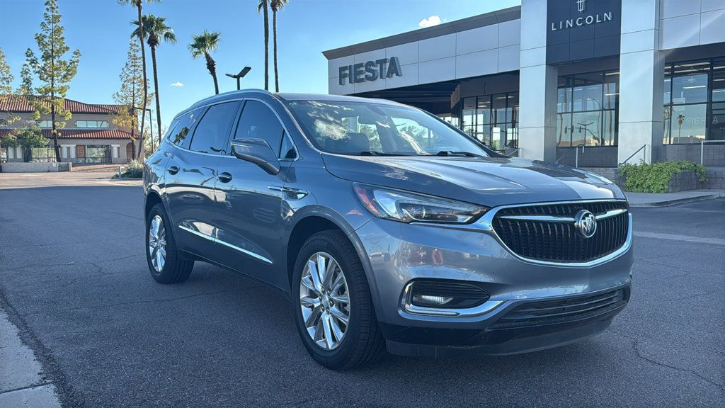 Used 2021 Buick Enclave Essence w/ Sound and Sites Package FWD image 2