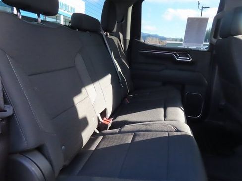 Used 2025 Chevrolet Silverado 1500 LT AWD/4WD image 43