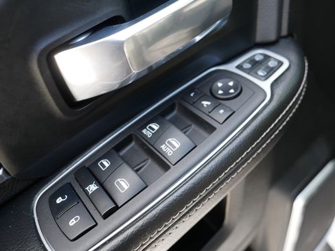 Used 2024 RAM 2500 Laramie image 19