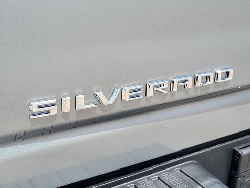 Used 2025 Chevrolet Silverado 2500 LT w/ Safety Package AWD/4WD image 8