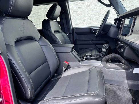 New 2026 Ford Bronco Outer Banks image 17