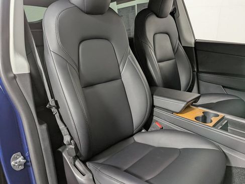 Used 2022 Tesla Model Y Performance AWD/4WD image 24