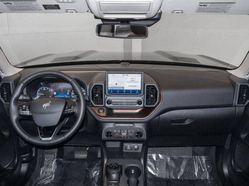 Certified 2024 Ford Bronco Sport Outer Banks w/ Tech Package AWD/4WD image 25