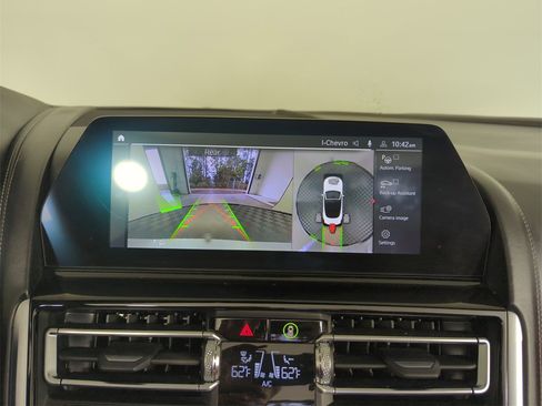 Used 2022 BMW 840i Convertible image 25