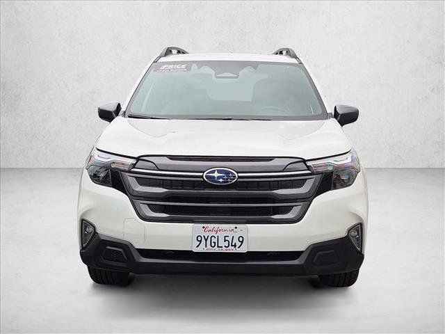 Used 2026 Subaru Forester Premium AWD/4WD image 2