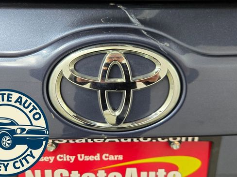 Used 2017 Toyota Highlander XLE image 35