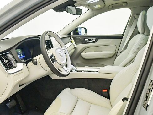 New 2026 Volvo XC60 B5 Ultra w/ Protection Package Premier image 19