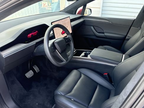 Used 2024 Tesla Model X AWD/4WD image 8