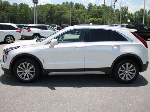 Used 2021 Cadillac XT4 Premium Luxury AWD/4WD image 5