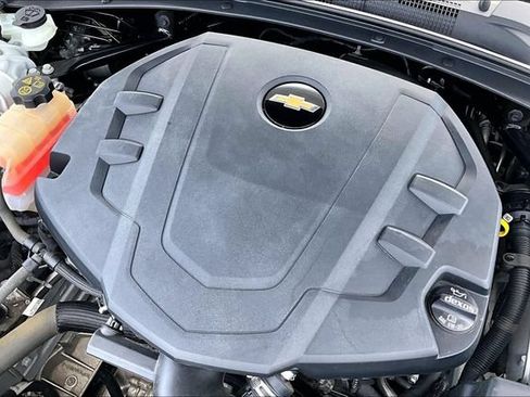 Used 2023 Chevrolet Camaro LT RWD image 30