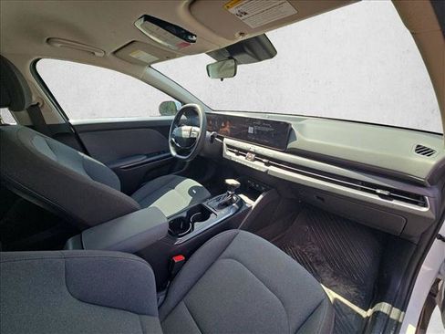 Used 2025 Kia K4 FWD image 19