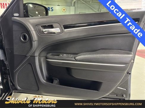Used 2019 Chrysler 300 S w/ 300S Premium Group 2 image 39