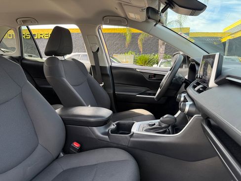 Used 2024 Toyota RAV4 LE image 19