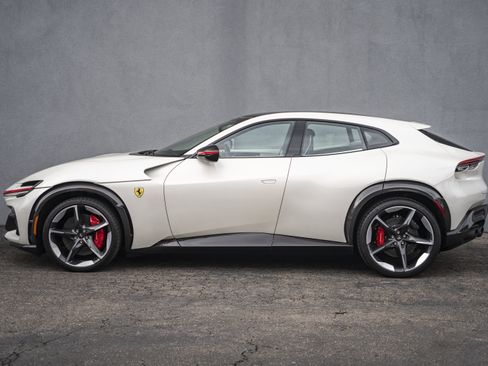 Used 2024 Ferrari Purosangue AWD/4WD image 2