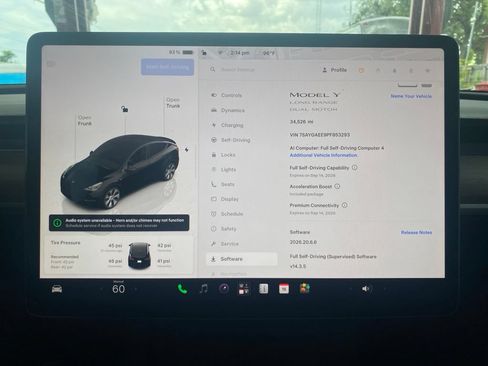 Used 2023 Tesla Model Y Long Range AWD/4WD image 2