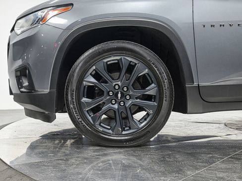 Used 2021 Chevrolet Traverse RS w/ LPO, Floor Liner Package image 3