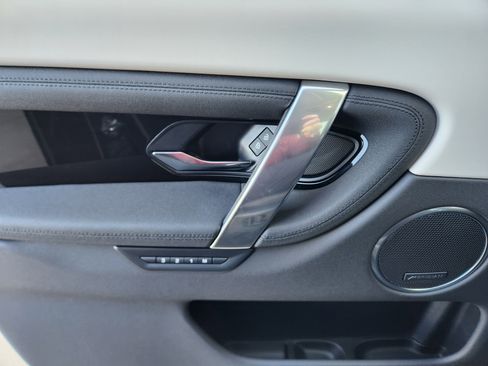 New 2025 Land Rover Discovery Sport S image 23