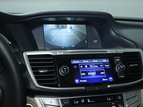 Used 2015 Honda Accord EX-L image 41