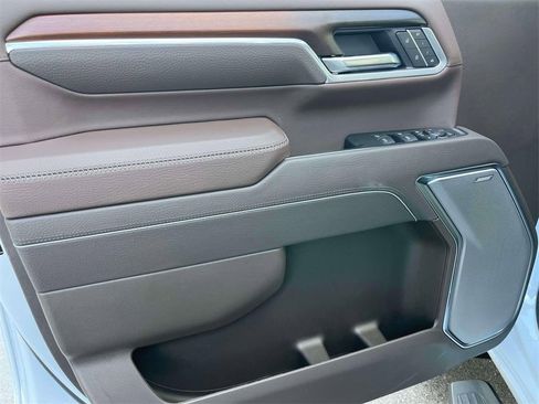 New 2026 GMC Sierra 2500 Denali w/ Denali Reserve Package image 18