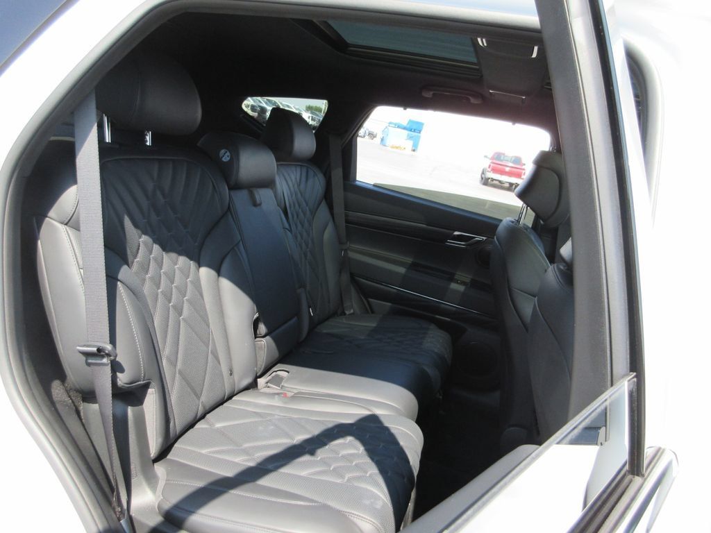 Used 2026 Genesis GV80 3.5T Prestige AWD/4WD image 23