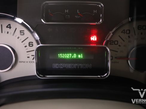 Used 2013 Ford Expedition EL XLT image 9