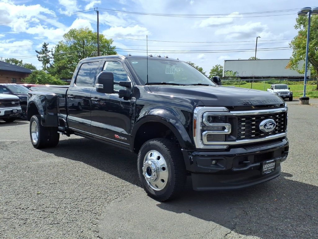 New 2027 Ford F450 Platinum w/ Snow Plow Prep Package AWD/4WD image 1