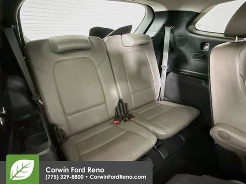 Used 2017 Hyundai Santa Fe Limited AWD/4WD image 29