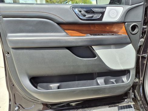 Used 2023 Lincoln Navigator L Black Label image 14