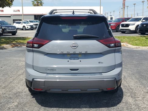 Certified 2024 Nissan Rogue SL w/ SL Premium Package FWD image 5